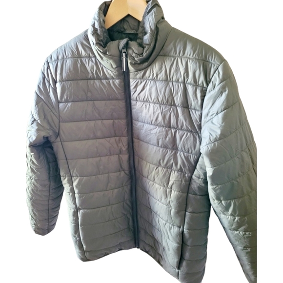 Goodfellow & Company Army Green Men's Puffer Jacket Size Small New with Tags - Picture 3 of 4